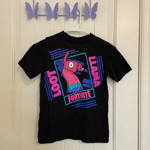 Fortnite boy’s Loot Llama graphic decal tshirt‎ — medium
